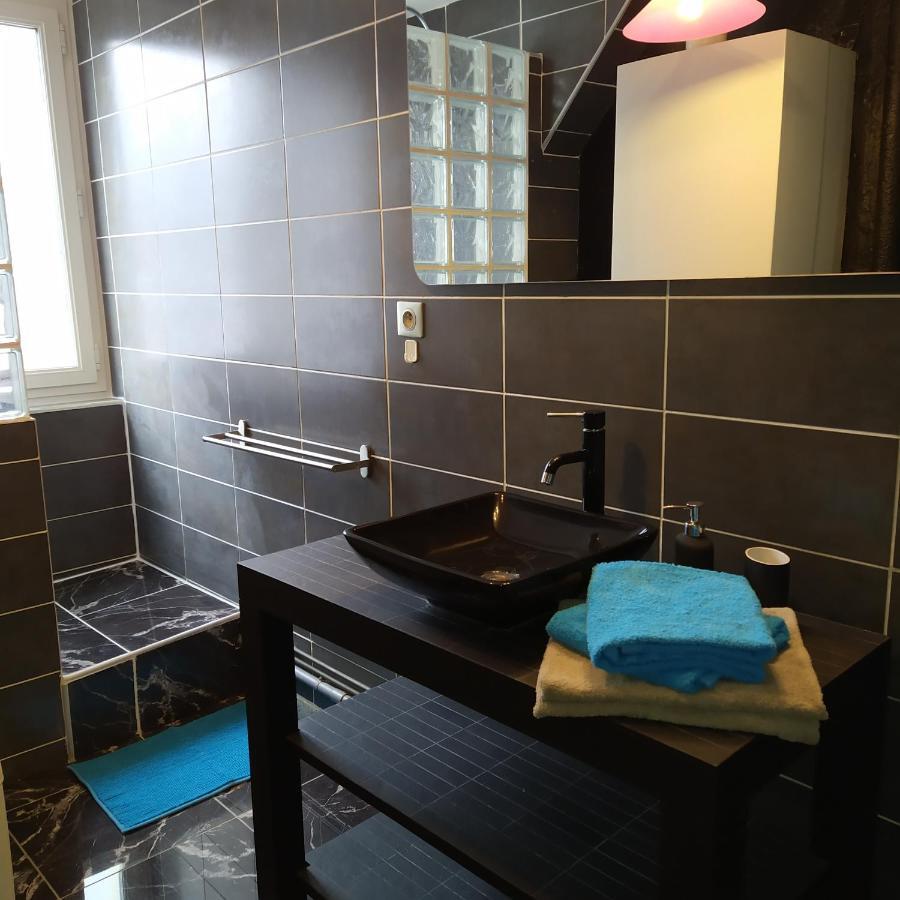 Bel appartement en plein coeur de ville Le Creusot Buitenkant foto
